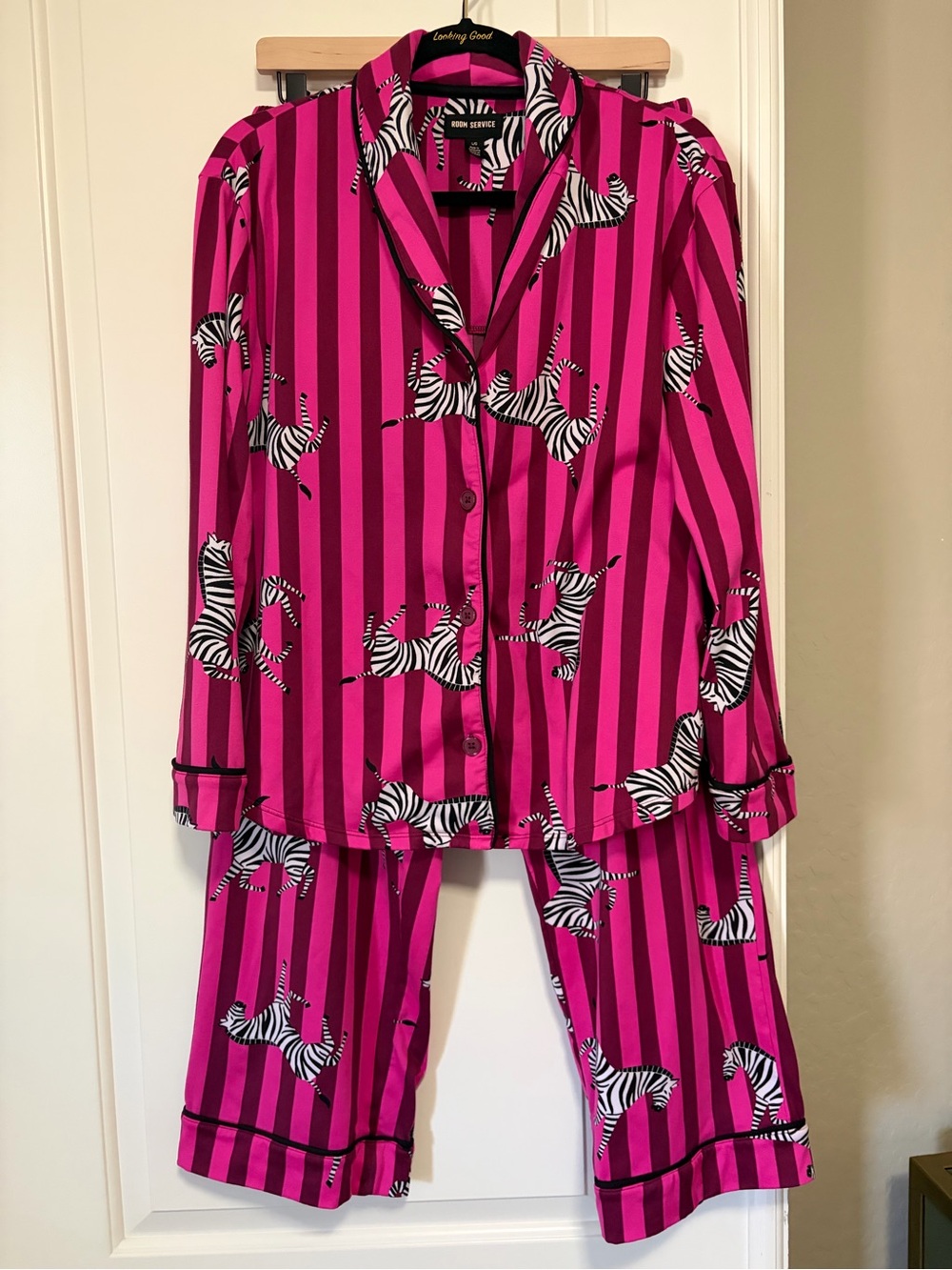 🦓🎀Cute & Cozy Zebra Print Hot Pink Stripes L/S Pants Pajama Set🎀🦓 - Picture 2 of 13
